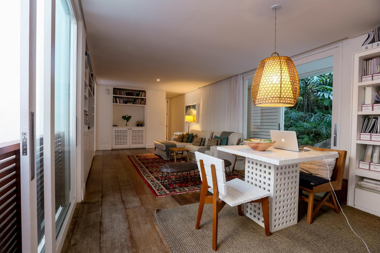 Others 4, Tropical Contemporary Suites, Parati