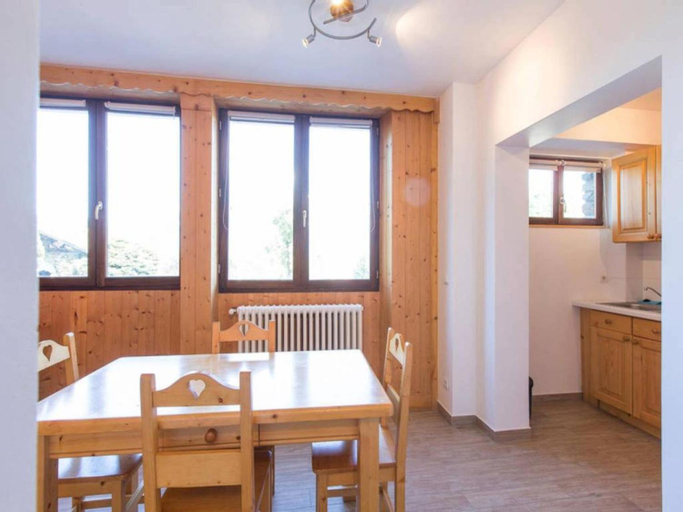 Dining Room 6