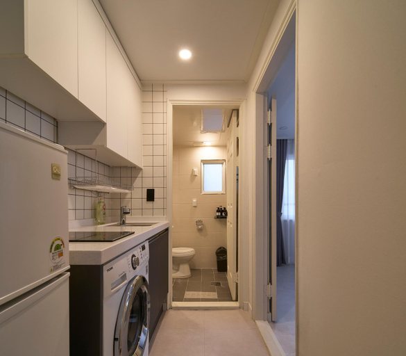 Bathroom 2, Jinsim House in Hongdea, Mapo