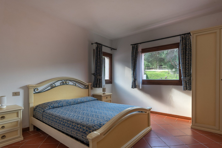 Bedroom 3, Apartments With Pool Country Village, Sassari