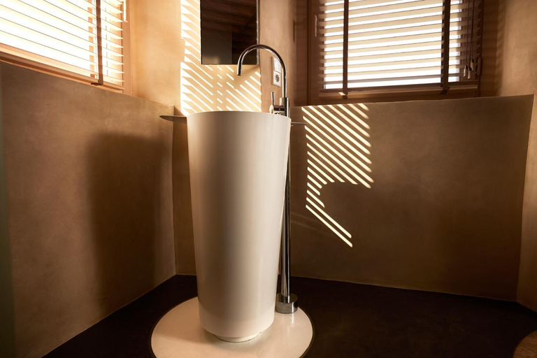 Bathroom 17