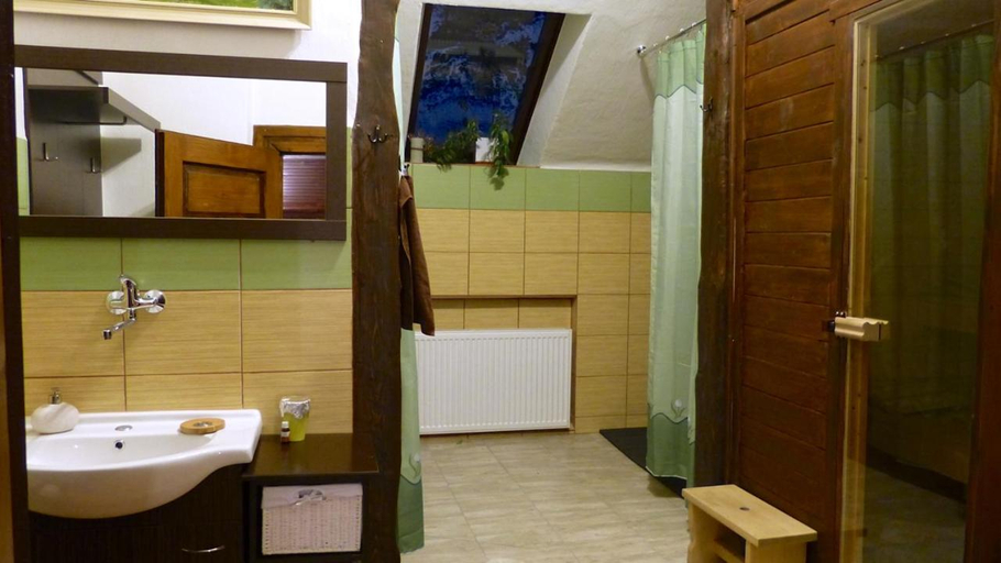 Others 5, Hostinec Stara Krcma, Rožnava
