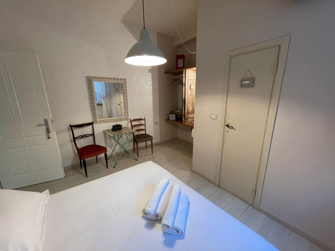 Others 4, Locanda Garzelli, Livorno