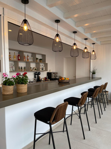 Food & Drinks 4, Esperides, South Aegean