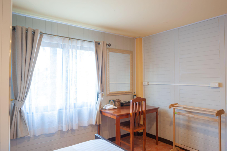 Bedroom 12