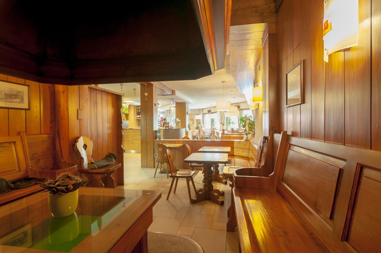Food & Drinks 4, Albergo Antelao, Belluno