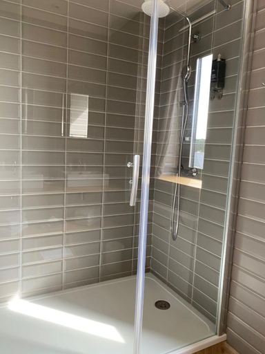 Bathroom 4