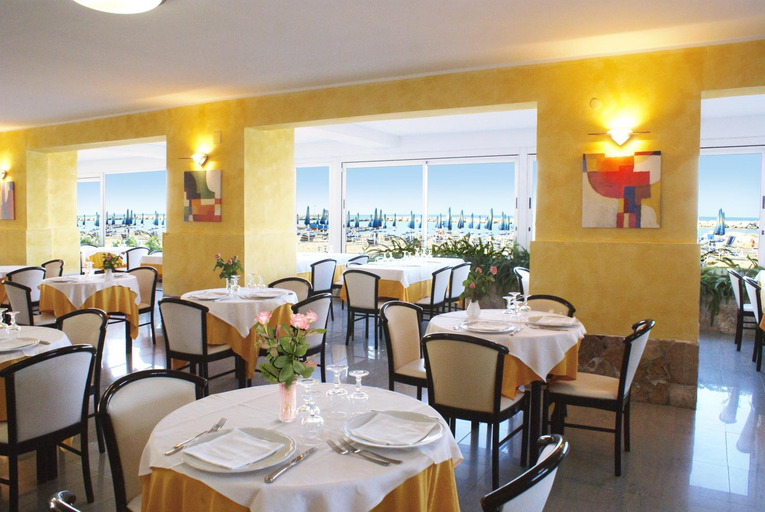 Food & Drinks 3, Hotel Strand, Campobasso