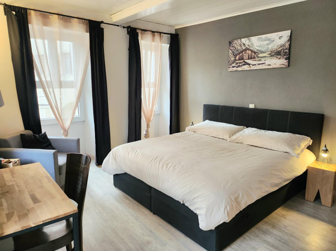Others 4, Auberge de l'Union, Sierre