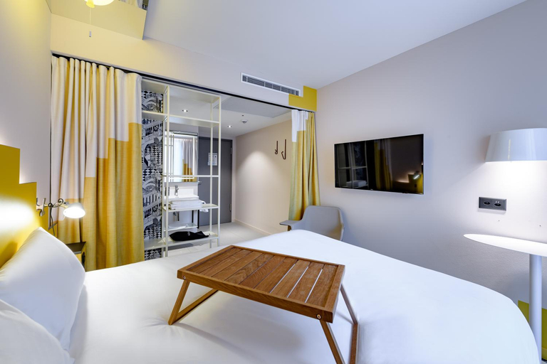 Bedroom 27