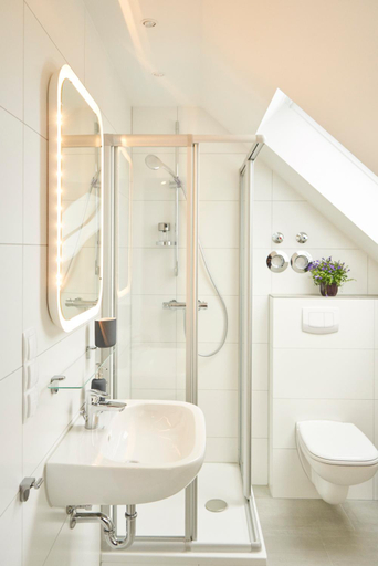 Bathroom, Airport & Messe Apartments, Region Hannover