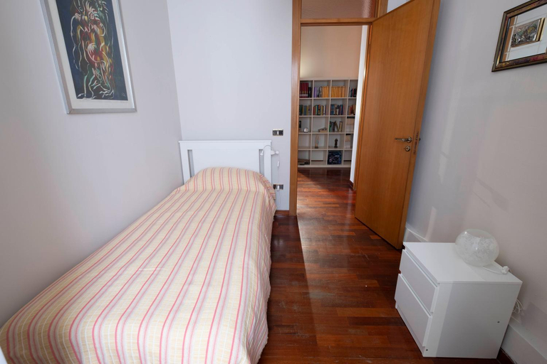 Others 4, b&b Immacolata, Napoli