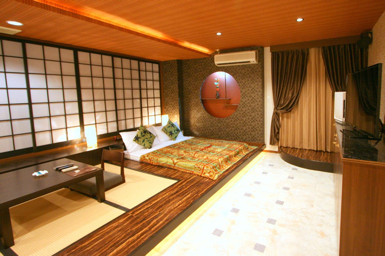 Bedroom 8