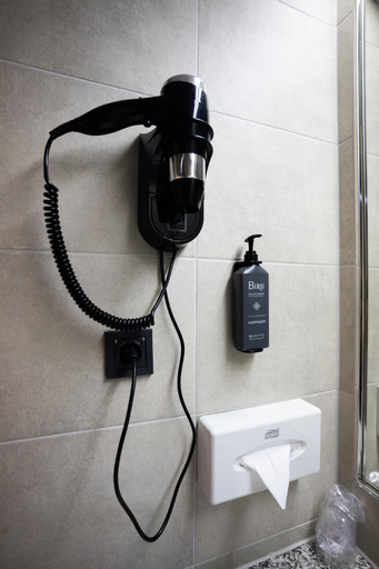 Bathroom 6