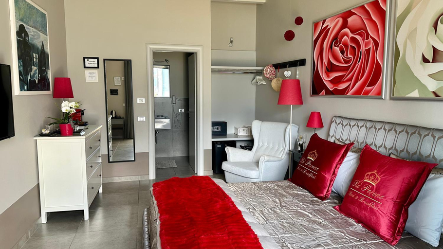 Others 5, B&B Re' Perone, Brescia