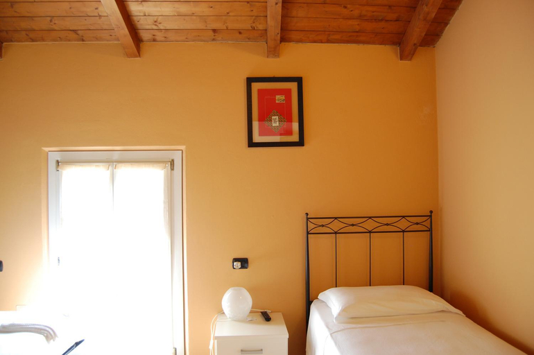 Others 2, B&B Sant'Antonio, Parma