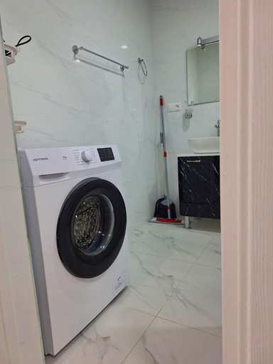 Bathroom 3, 1-3 bdr condos by Revamp