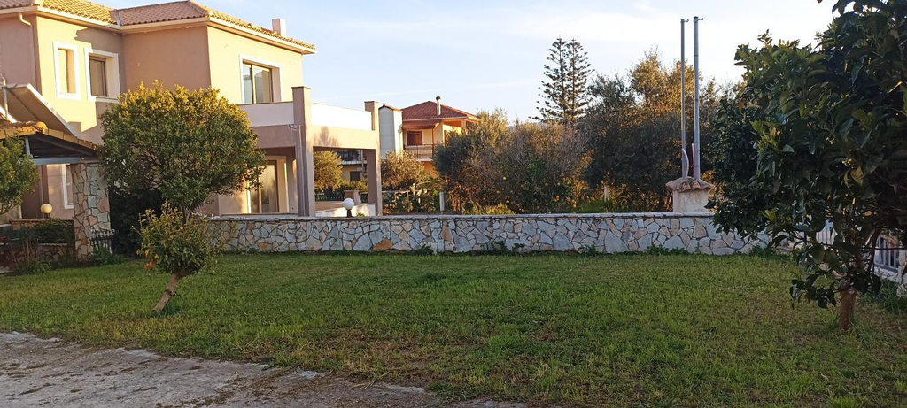 Others 3, Hector's Studios, Ionian Islands