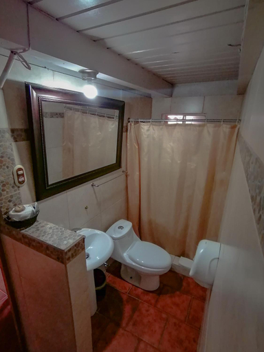 Bathroom 3, Hotel Utz Jay, Panajachel