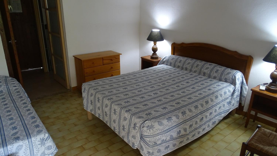 Bedroom, Auberge de la Fadaise, Bouches-du-Rhône
