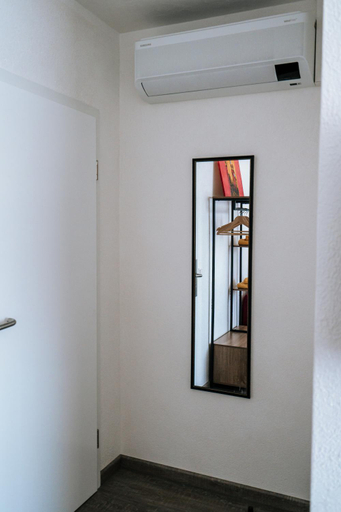 Others 4, Dill Hotel, Peine