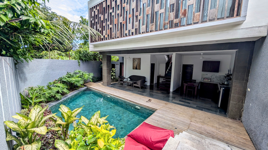 Swimming Pool 6