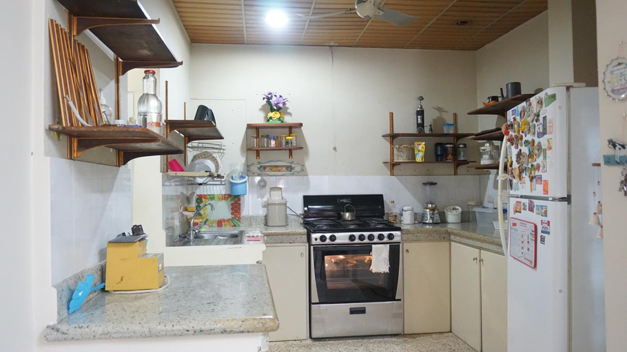 Others 5, Villa Celeste, Guayaquil