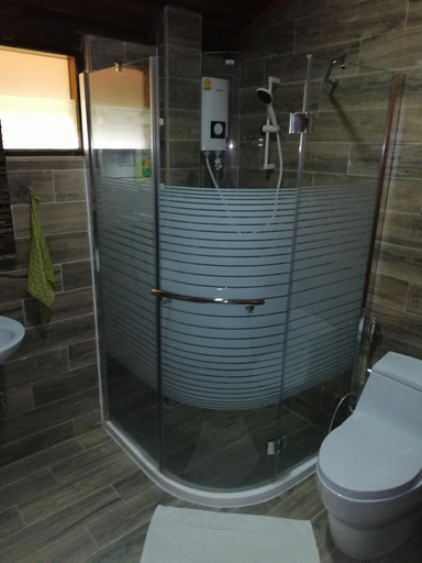 Bathroom 4