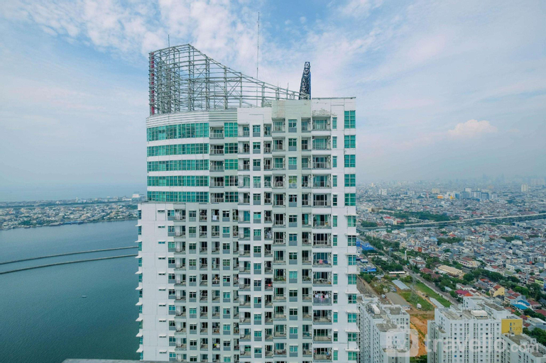 Elegant 1BR Green Bay Condominium By Travelio, North Jakarta