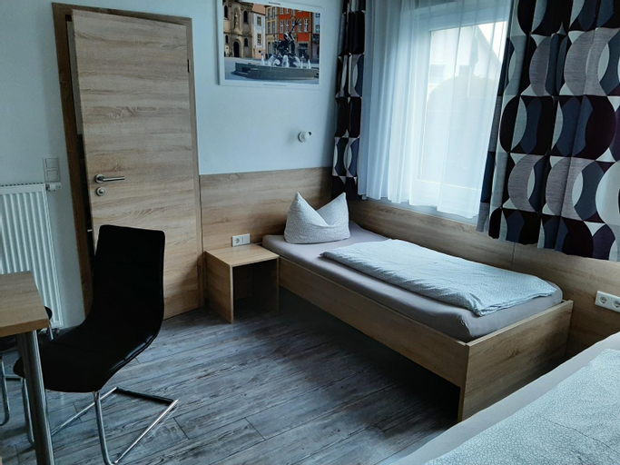 Haus Roseneck-Pension Am Stadtrand, Paderborn