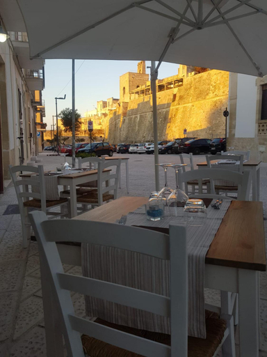 Food & Drinks 2, Mediterraneo Camere, Lecce