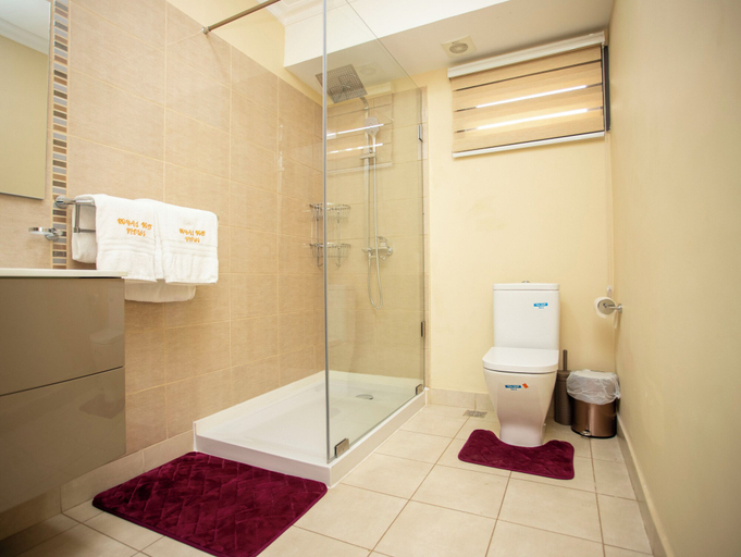 Bathroom, Royal Golf Views, Kumasi