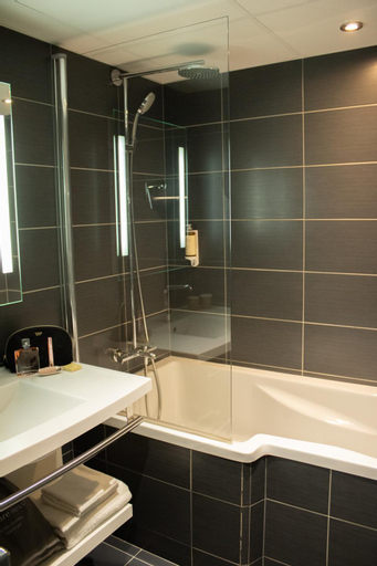 Bathroom 5