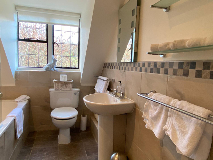 Others 5, Mill Hay Country House, Worcestershire