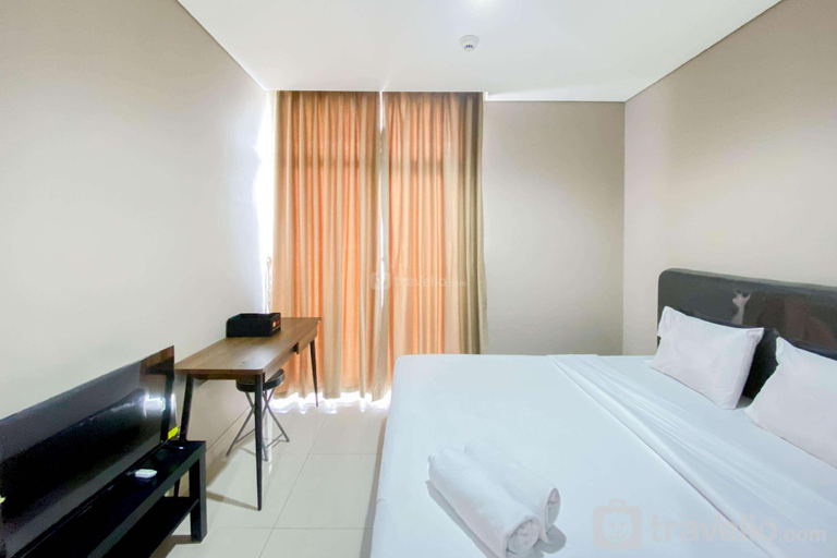 Bedroom 1, Studio Minimalis Ciputra International By Travelio, Jakarta Barat
