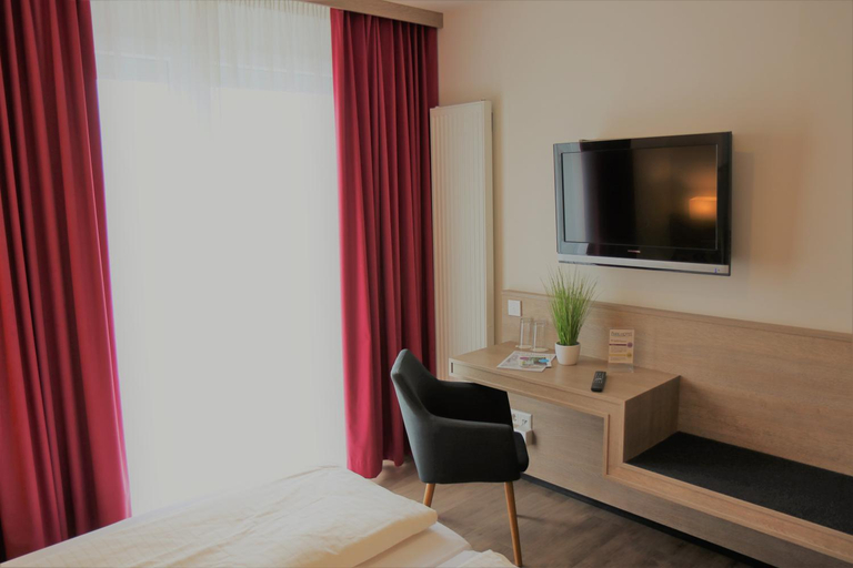 Bedroom, Parkhotel Pfarrkirchen, Rottal-Inn
