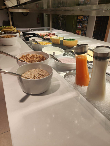 Food & Drinks 4, Omnium Sport Hotel, Lebern