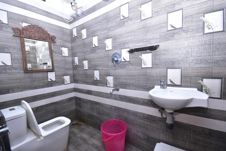 Bathroom 3, Dj Villa, Puducherry