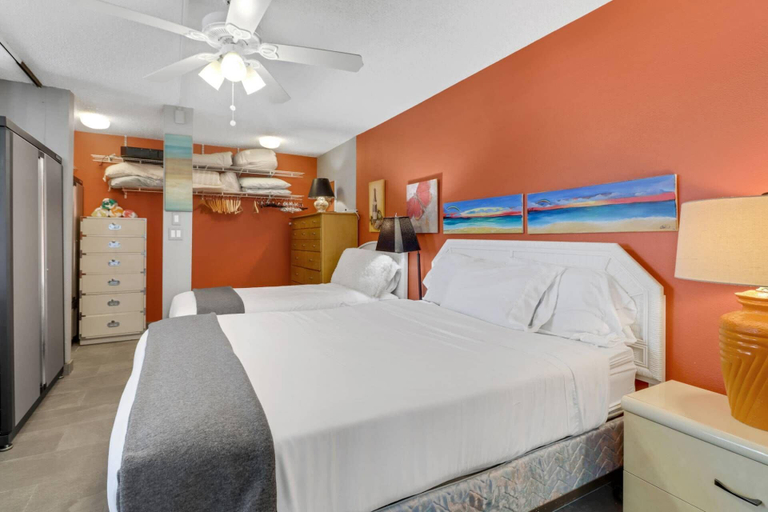 Bedroom 3, Beach & Tennis 1708, Lee