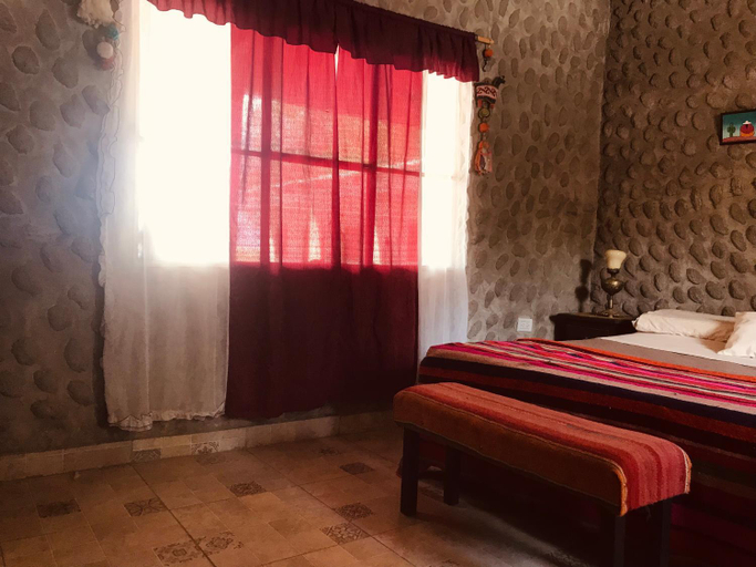 Others 5, Matices de Molinos Hostal, Molinos