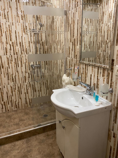 Others 5, Elko Hotel, Yerevan
