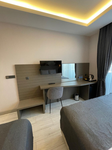 Bedroom 4, Mithras Hotel, Konak
