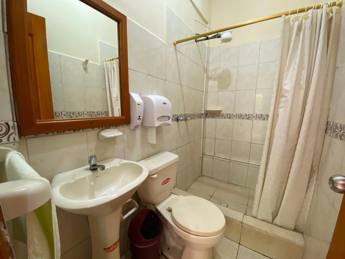 Bathroom 2, Hostal Vista al Mar, Santa Cruz
