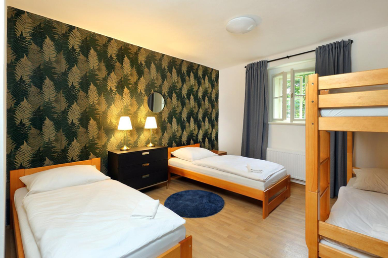Bedroom 2, Zamek Nectiny, Plzeň - sever