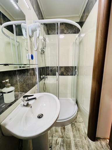 Others 4, Hotel Marina srl, Municipiul Bucuresti