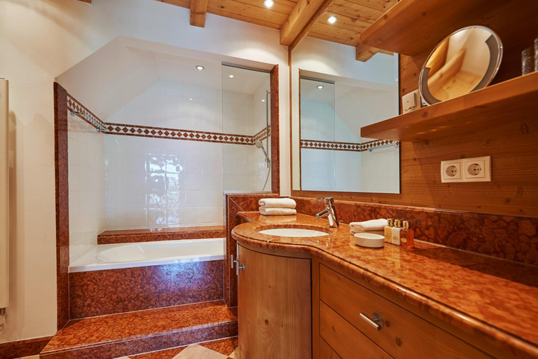 Bathroom 4, Hotel Mohnenfluh, Bludenz