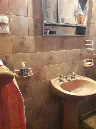 Bathroom 3, La Casa De Lili, Capital