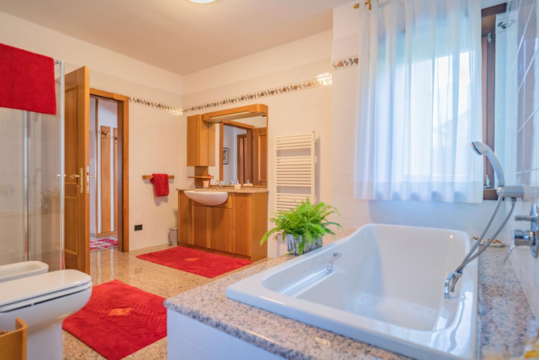 Others 5, B&B Nonno Carlo, Trento