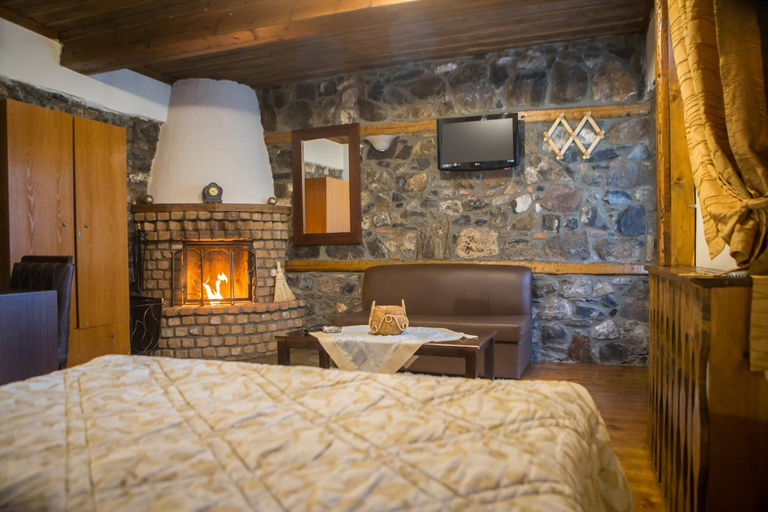 Others 5, Nostos, Central Macedonia