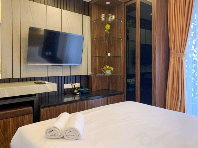 Minimalist Studio Room at Gold Coast By Travelio, North Jakarta
